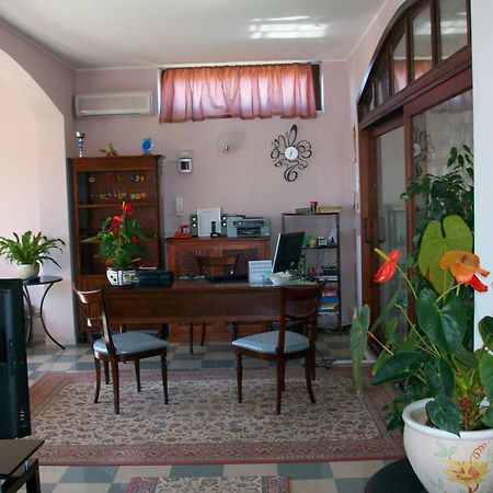 Residence Hotel La Commenda Montefiascone Dış mekan fotoğraf