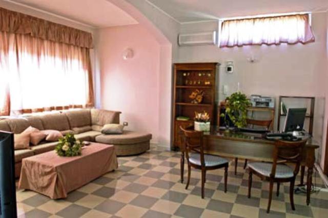 Residence Hotel La Commenda Montefiascone Dış mekan fotoğraf