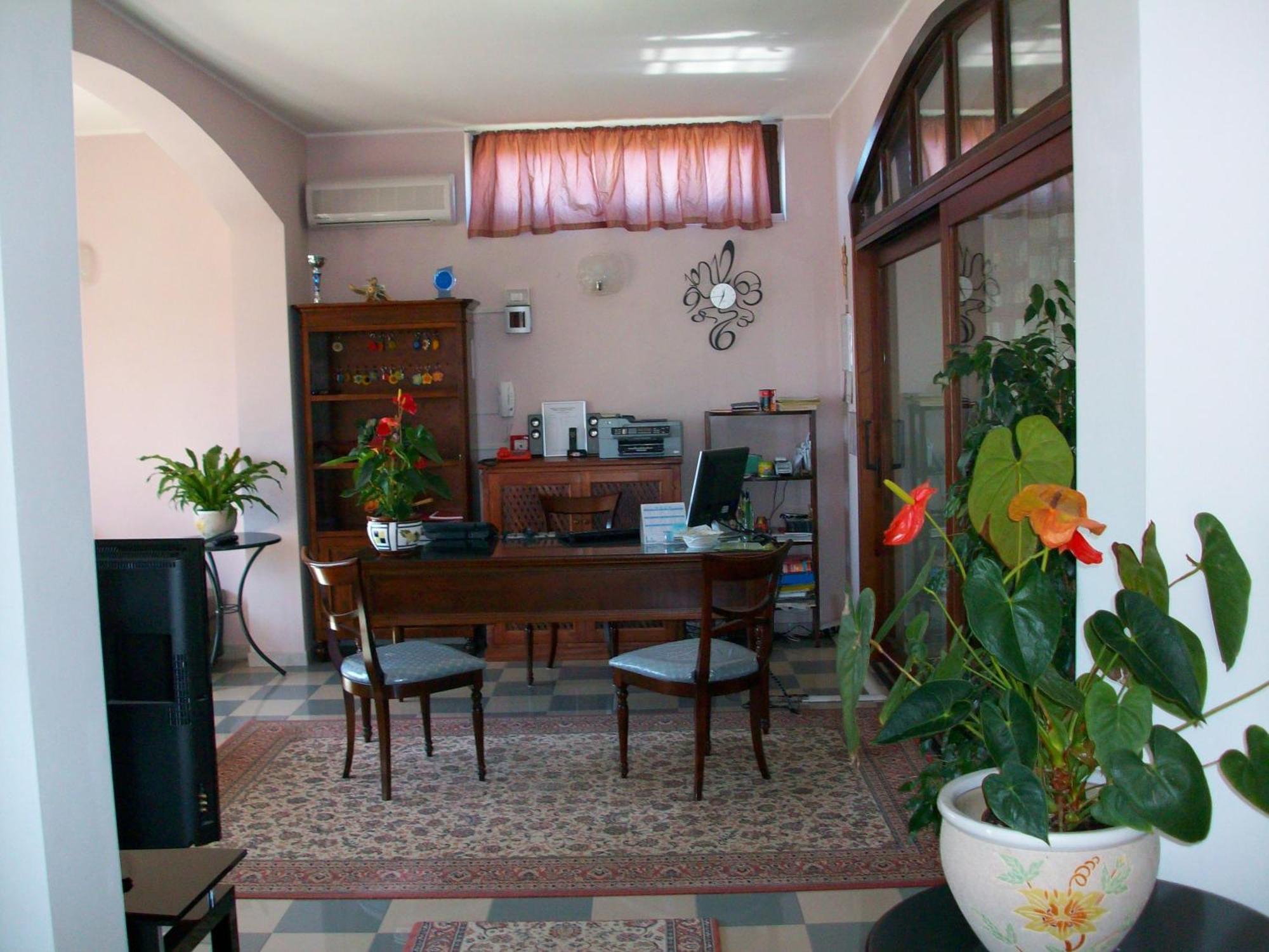 Residence Hotel La Commenda Montefiascone Dış mekan fotoğraf