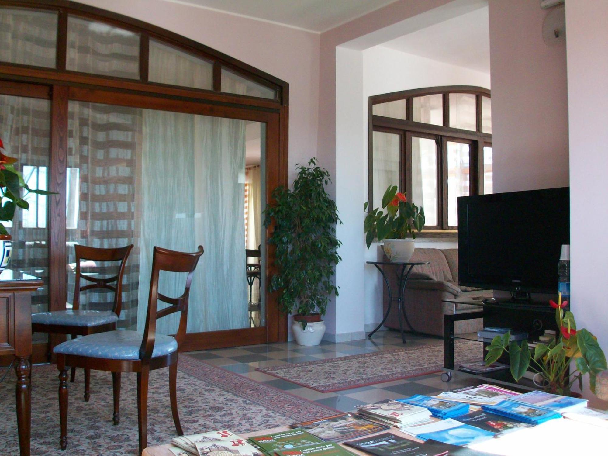 Residence Hotel La Commenda Montefiascone Dış mekan fotoğraf