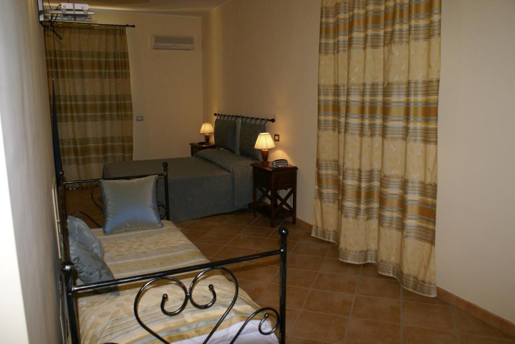 Residence Hotel La Commenda Montefiascone Dış mekan fotoğraf