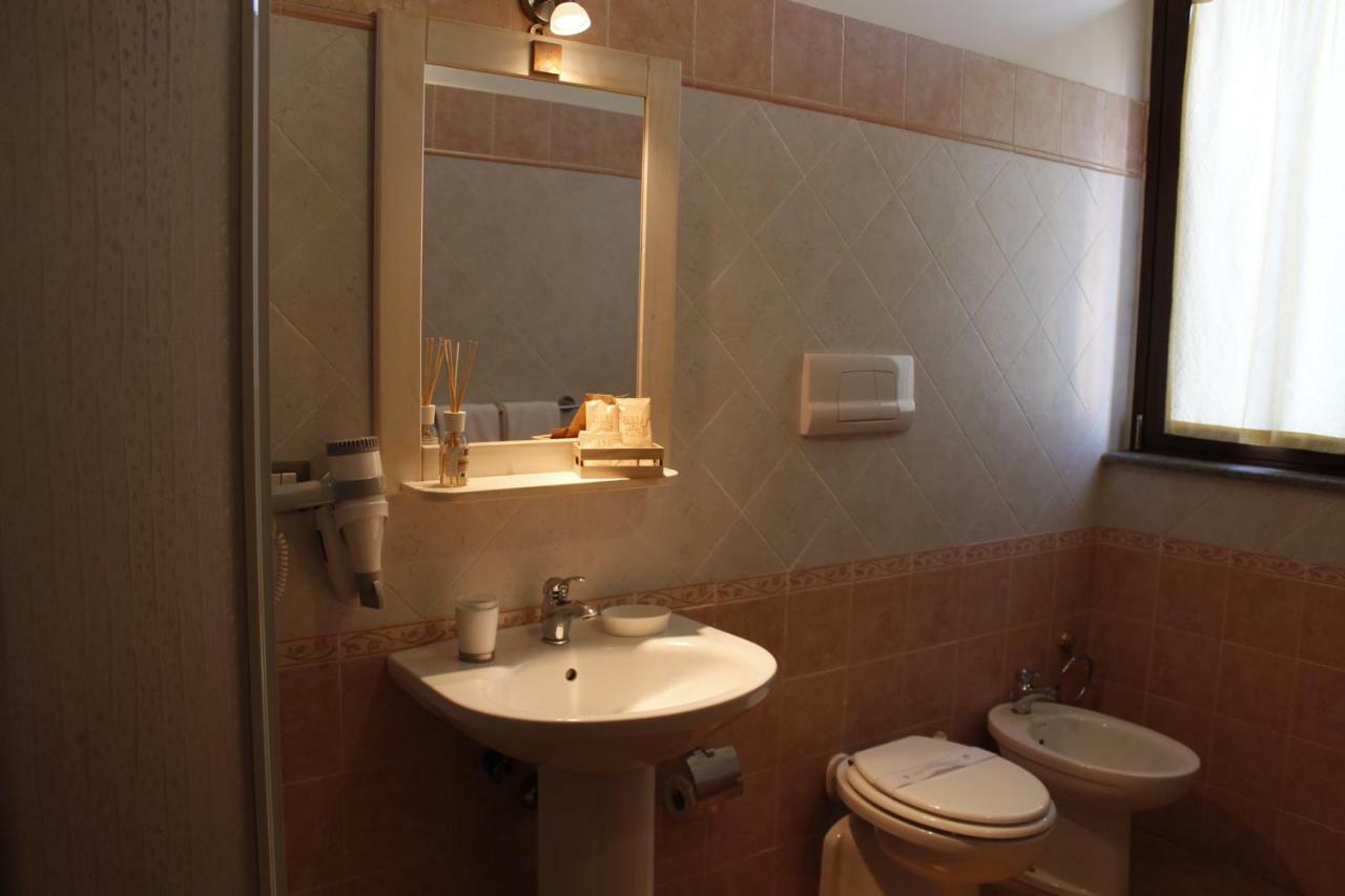 Residence Hotel La Commenda Montefiascone Dış mekan fotoğraf